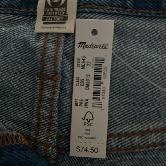 Madewell distressed relax denim blue shorts. - Picture 10 of 11